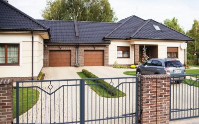 brama_segmentowa_orzech_woodgrain_ogrodzenie_10-53_wisniowski