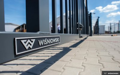 04-V-KING-wisniowski