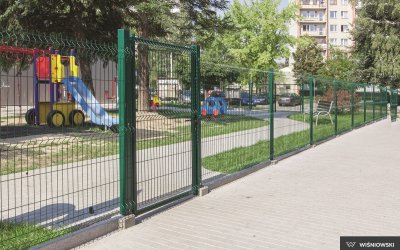 IMG_4939-ok_panele_VEGA_3D-_furtka_MODEST-_obiekt_plac_zabaw